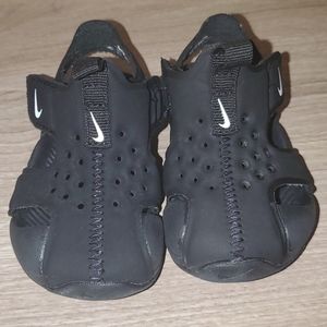 Nike Sunray Protect 2 size 4c